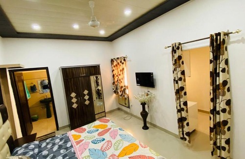 Amritsar Apartment | Comfy Homes- Fully Furnished Independent Floor
