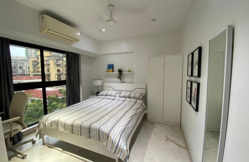 Bandra West Apartment | ConnektHomes -Modern 3Bed3Bath in Prime Bandra Neighborhood
