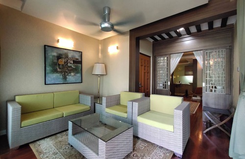 Pulau Perhentian Besar Resort | Coral View Beach - BS