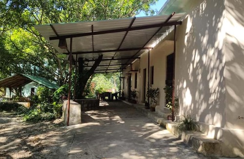 Bail Parao House | Corbett Green Orchard