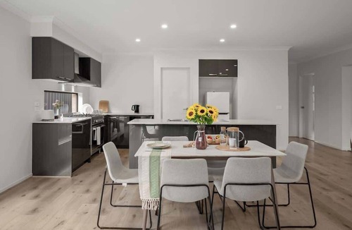 Werribee House | Cornerstone Estate - Werribee Family Home Beauty