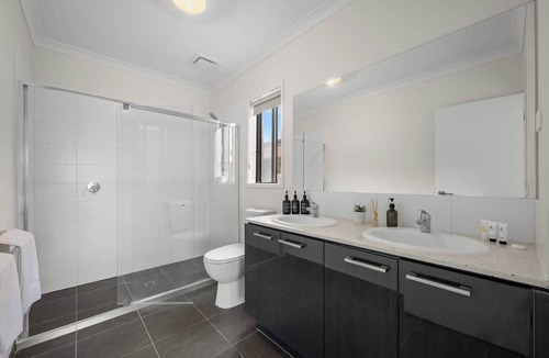 Werribee House | Cornerstone Estate - Werribee Family Home Beauty