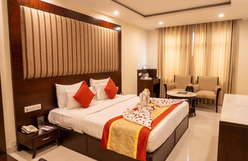 Shyam Nagar Hotel | Cosmos Raj Plaza Jaipur