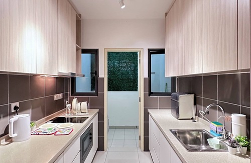 Kuala Lumpur Condo | Cosy Homestay 6Paxs near Bt caves Mt Kiara Hartamas Mitech Selayang Kepong KLCC
