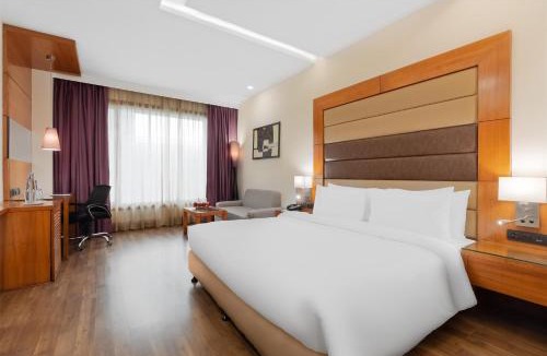 Sector 14 Hotel | Country Inn & Suites by Radisson, Gurugram Sector 12