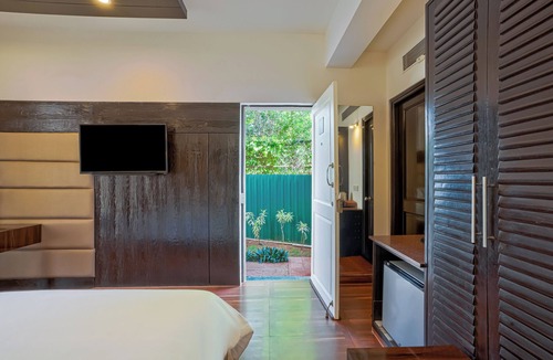 Varca Hotel | Country Inn Tarika, Goa, Varca Beach