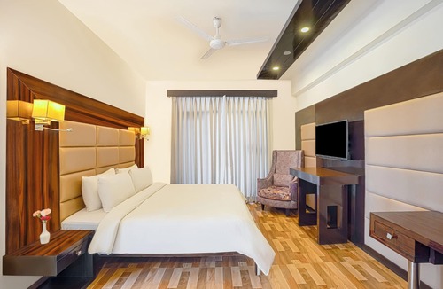 Varca Hotel | Country Inn Tarika, Goa, Varca Beach