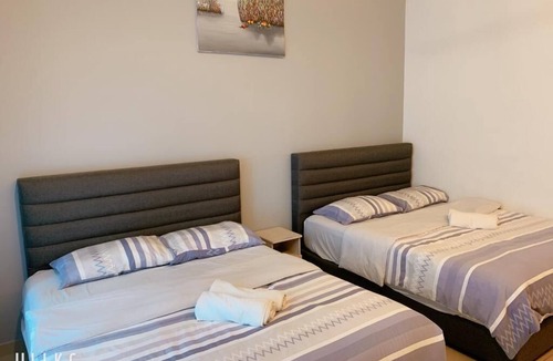 Malacca City Apartment | Cozy 1-bedroom apartment in Atlantis Residence Melaka with WiFi, AC , Netflix