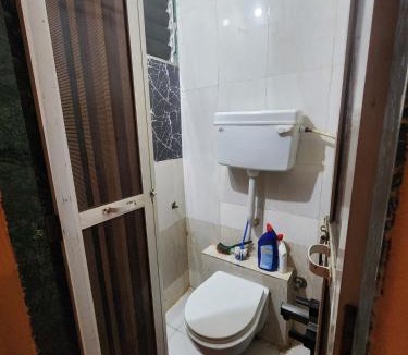 Ghansoli Apartment | Cozy 1BHK Near Airoli & Rabale 50In Smart TV AC