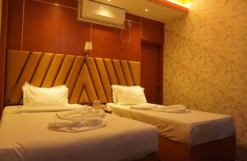 Uttara Hotel | Cozy 37-bedroom hotel with WiFi, AC in lovely Dhaka