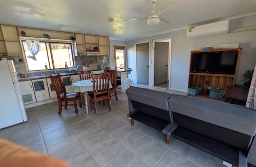 Undercliffe Cottage | Cozy 3Brm Cottage