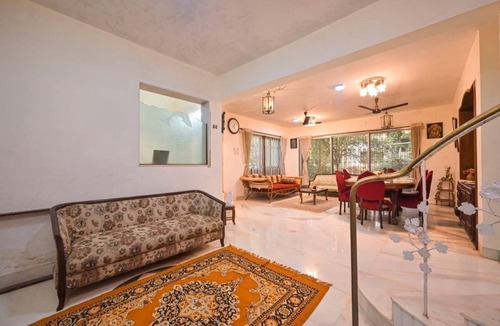 Lonavala Cottage | Cozy 4-bedroom cottage in lovely Lonavala with AC and fitness room