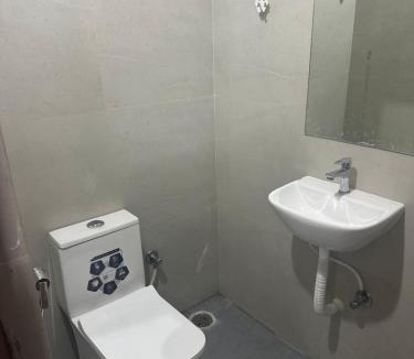 Hyderabad Apartment | Cozy and Peaceful Entire 2Bhk near US consulate