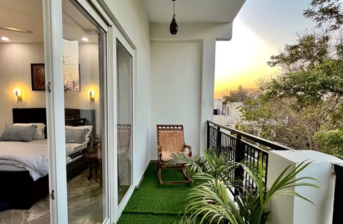 Fatehabad Road Bed & Breakfast | Cozy Bed and Breakfast- 9 min walk from Taj Mahal
