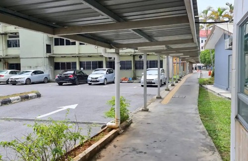 Batu Lintang House | Cozy Cove 1 @Kozi Square near General Hospitalnn