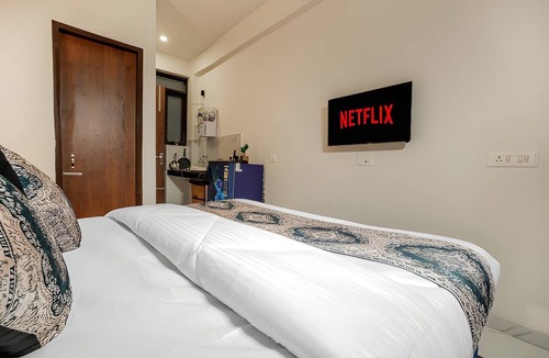 Zirakpur Hotel | COZY COVE