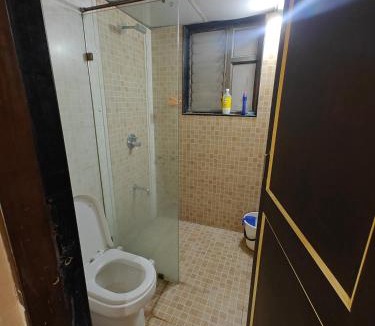 Pune Bed & Breakfast | Cozy Highway HomeStay
