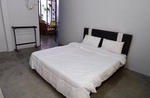 Nibong Tebal Apartment | Cozy Nature Homestay Comfy -Netflix,Disneyhotstar Free WiFi