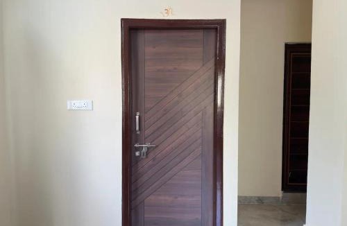 Electronics City Apartment | Cozy Room 1Bhk with Lift 101