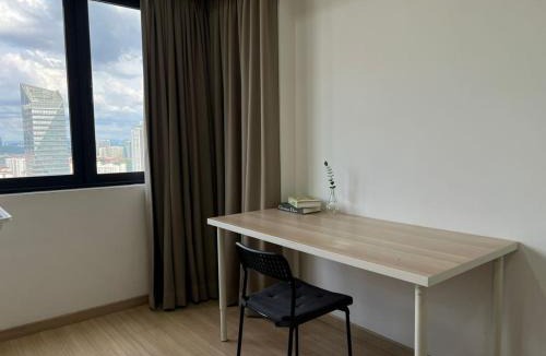 The Strand Apartment | Cozy Suite at Encorp Residence PJ