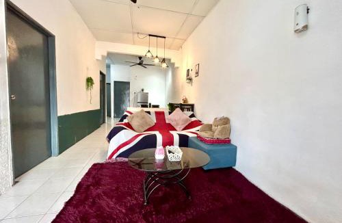 Taman Impian House | Cozy16#4pax#wifi#NearAeonAlma#5kmtoiconcity