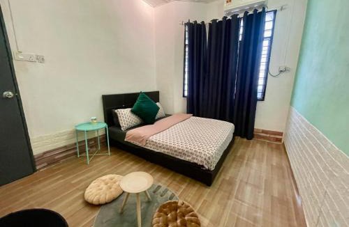 Taman Impian House | Cozy16#4pax#wifi#NearAeonAlma#5kmtoiconcity