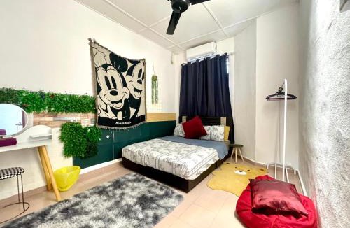 Taman Impian House | Cozy255#4pax#Wifi#NearAeonAlma#5kmtoIconCity