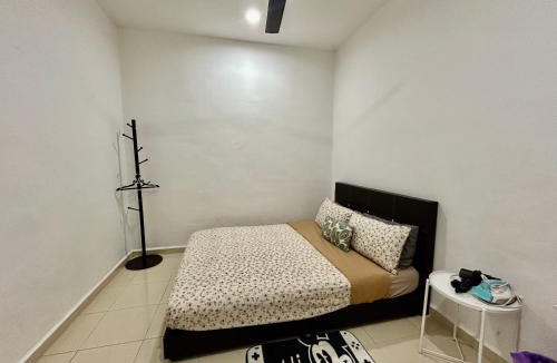 Taman Impian House | Cozy288#4pax#wifi#NearAeonAlma,Mcd#2kmtoIconicPoint