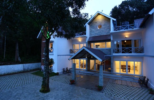 Chithirapuram House | Crayons Guest House Munnar