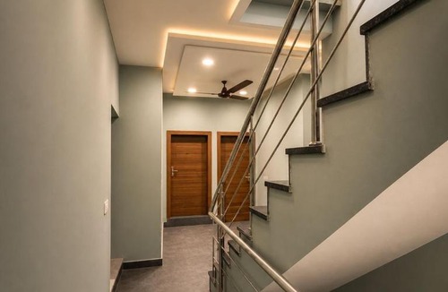 Ludhiana Hotel | Crown Guest House