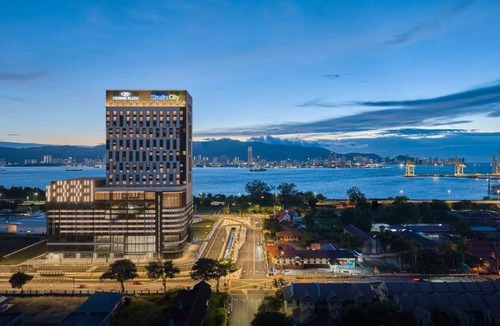 Butterworth Hotel | Crowne Plaza Penang Straits City by IHG