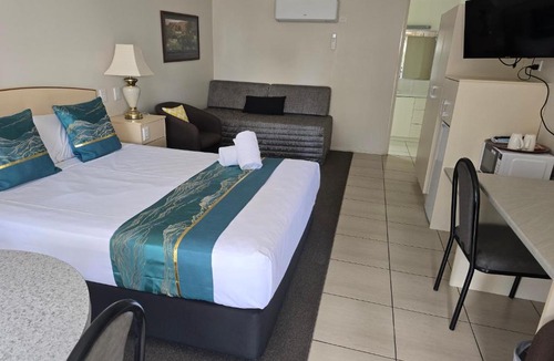 Crows Nest Hotel | Crows Nest Motel