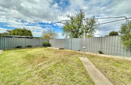 Young House | Currawong Corner Cottage