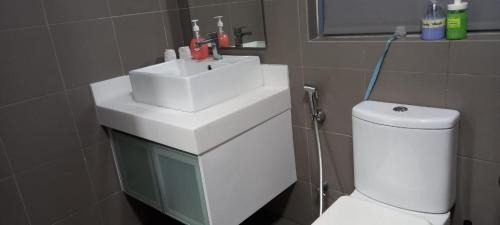 Kuala Lumpur Hostel | CUSHY APARTMENT at KLCC