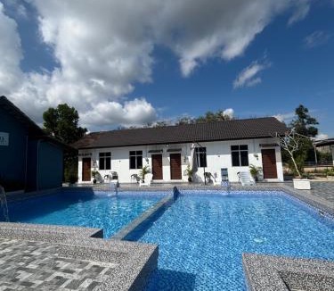 Kampung Pasir Tinggi House | D' Ehsan Homestay & Chalet
