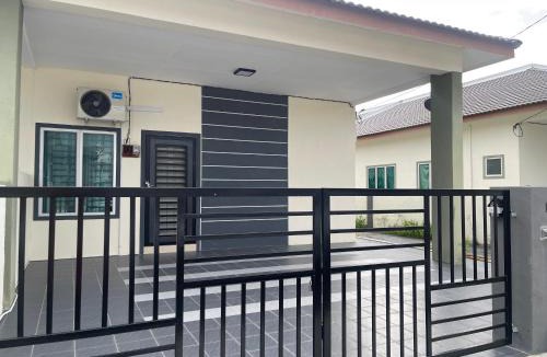 Manjung House | D’Kayangan Homestay BBSAP Sitiawan