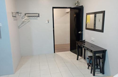 Kuantan Hotel | D LAYARAN KUANTAN LPT Exit 833