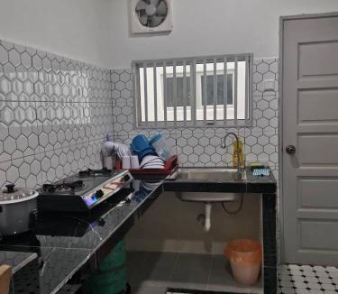 Kampung Rawa House | D'Parking Homestay Klia Sepang Budget Murah