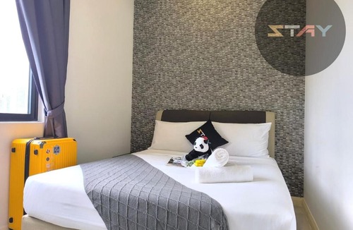 Medini Apartment | D'Pristine 6Pax Tranquil Lakeview Netflix By STAY