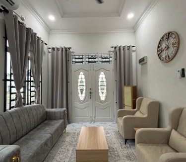 Kampung Telaga Mengkudu House | D Teratak Homestay
