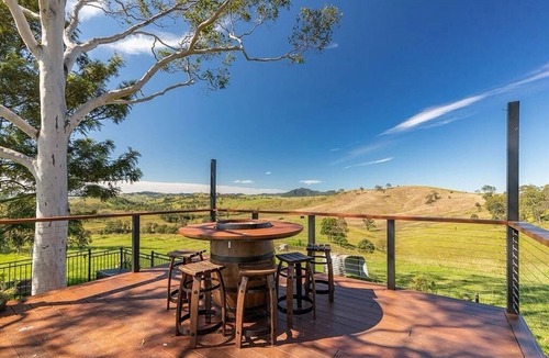 Bowman Farm Cabin | Dam It Getaway Posh Pod Beautiful tiny home- pet Friendly