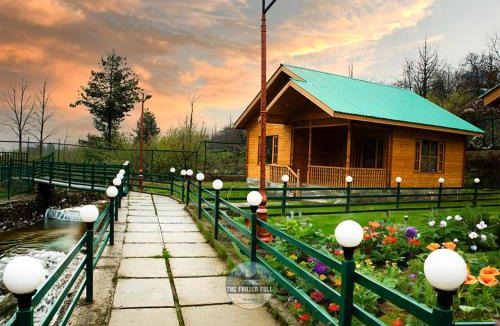 Srinagar Resort | Dawat-e-Drung by FrozenFall Resort