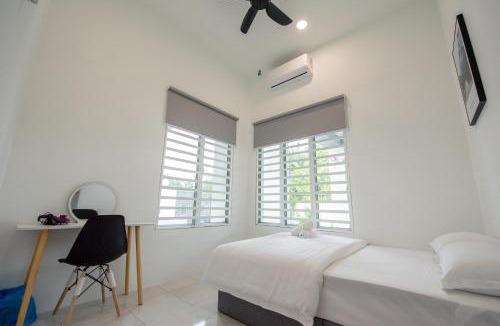 Taman Impian House | De Luma Alma 9 bedroom with 8 bathroom