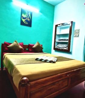 White Town Villa | De rock beach villa