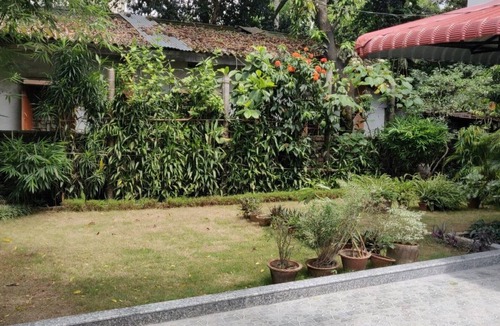Sualkuchi Apartment | DekaChang a cozy 2BHK apartment, home away from home