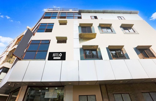 Subhash Nagar House | Deluxe Hotel Cozy Inn