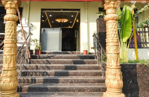 Hyderabad House | Deluxe Hotel Godavari