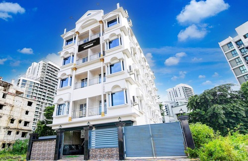 New Town House | Deluxe Rosedale Reliance Guest House