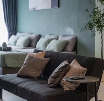 Seri Tanjung Pinang Apartment | Deluxe Seaview Suite Twin Bed by The Only Bnb