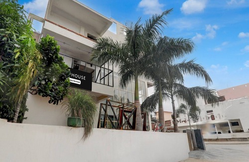 Gorakhpur House | Deluxe Shree Krishna Inn